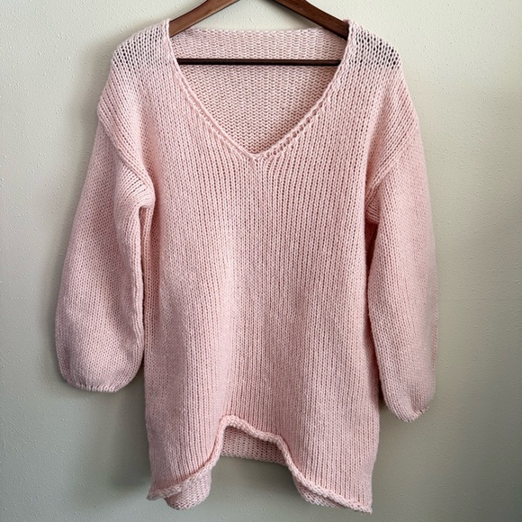 no brand tag Sweaters - Blush Pink Chunky Knit Sweater Oversized Slouchy V Neck XL